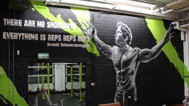 graffiti firma hagen bochum wuppertal hohenlimburg iserlohn lüdenscheid schwelm gevelsberg streetart fassade garage graffitiauftrag workshop geschäft fitnessstudio aussenwand fassadengestaltung sprayer sprüher sprühdose