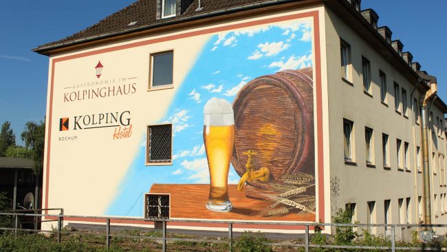 graffiti firma hagen bochum wuppertal hohenlimburg iserlohn lüdenscheid schwelm gevelsberg streetart fassade garage graffitiauftrag workshop geschäft fitnessstudio aussenwand fassadengestaltung sprayer sprüher sprühdose